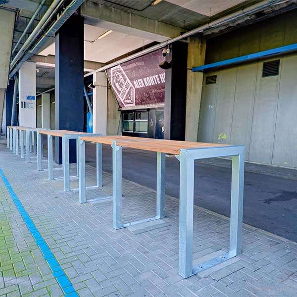 Straatmeubilair | Op maat gemaakt | Statafels op maat voor stadion Heracles Almelo | image #1 |  137990 straatmeubilair statafels